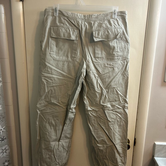 GAP Drawstring Cargo Pants - Picture 5 of 9